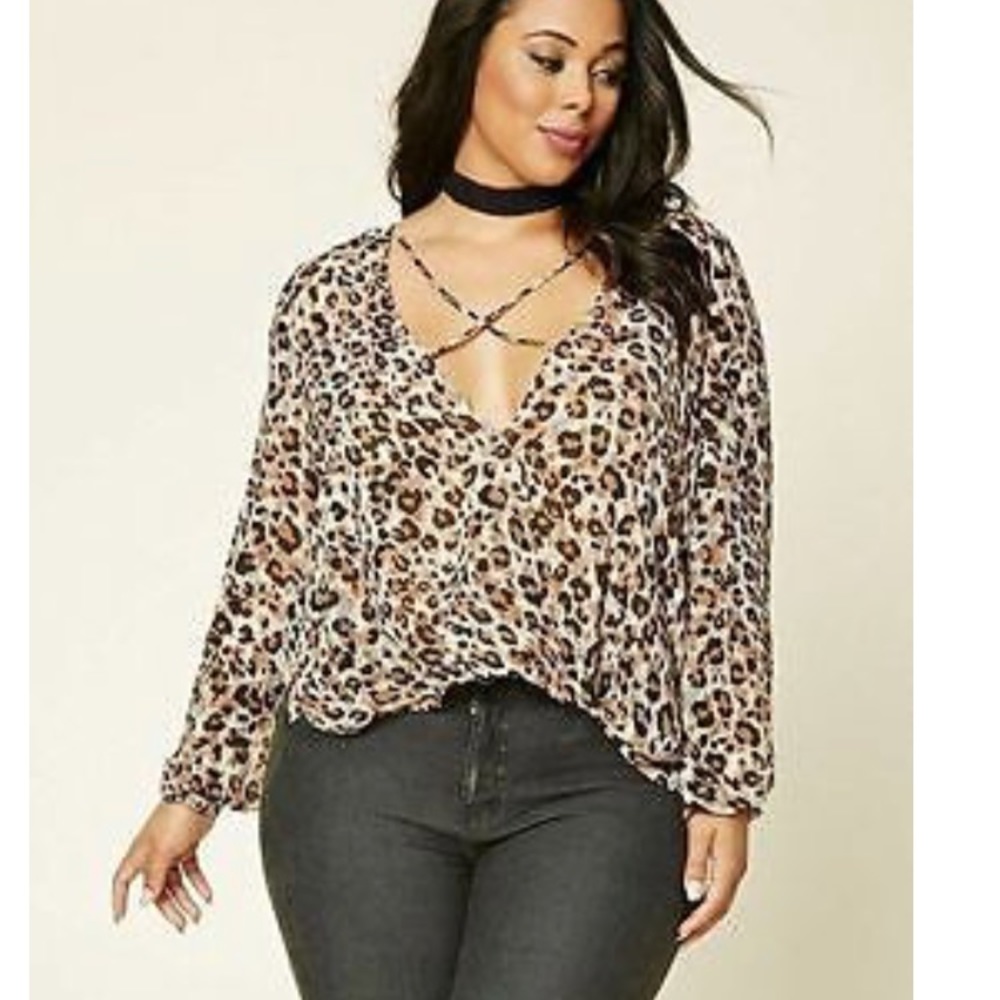 Cheetah criss cross surplice top forever 21 - Picture 6 of 6